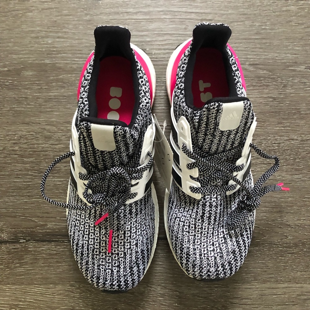 *NEW* Girls’ Big Kids’ adidas UltraBOOST Running Shoes